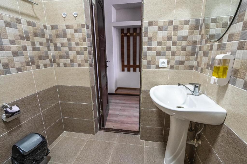 Muras Hotel Karakol Dış mekan fotoğraf