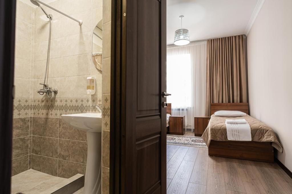 Muras Hotel Karakol Dış mekan fotoğraf